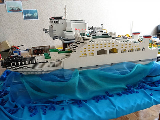 Lego Sea Launch